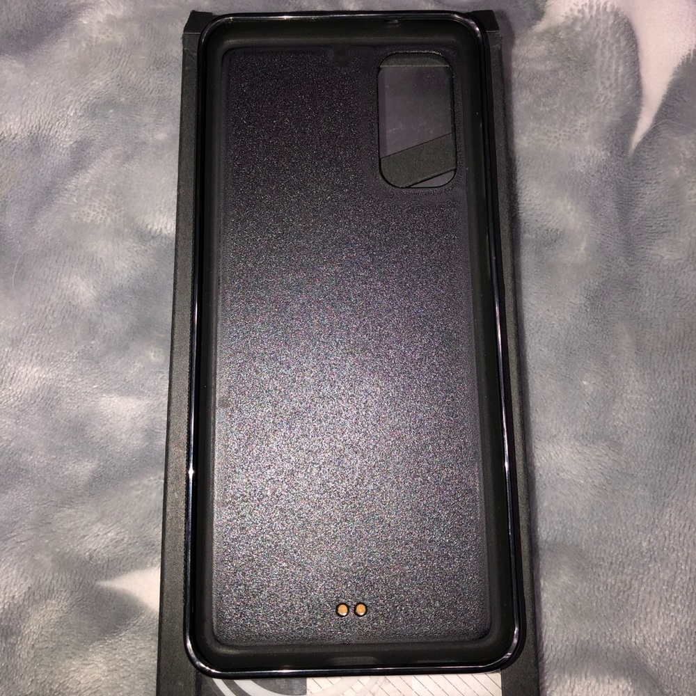 Phone case - Picture 4 of 4